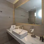 Mirage Bleu Hotel