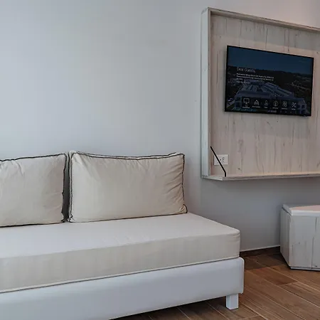 Mirage Bleu Hotel Tragaki
